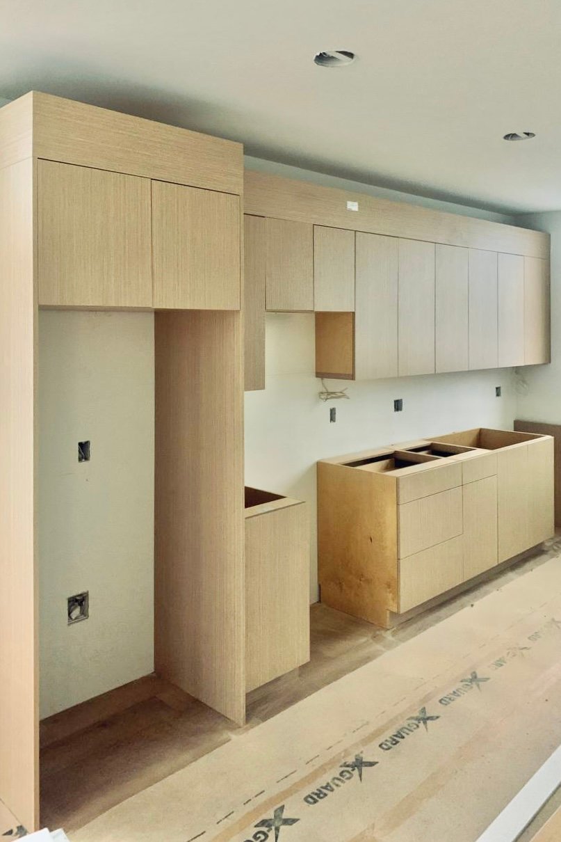 Finished modern cabinets installation for a kitchen remodeling in seattle done by NickR